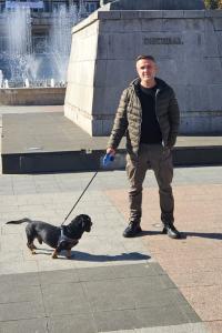 Orașul care m-a făcut. Alex Donovici despre Deva: „Când eram copil căutam comori la poalele cetății, Deva arăta ca o poveste”