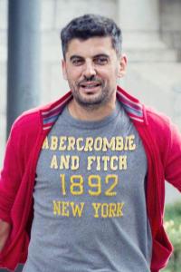 Orașul care m-a făcut. Bogdan Bob Rădulescu despre Cluj-Napoca: „Dacă știi locurile în care să te plimbi, cu o pălincă mică și cu o varză à la Cluj cred că simți altfel gustul orașului”