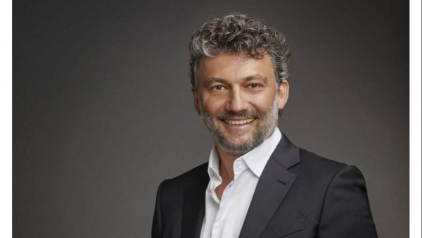 Tenorul Jonas Kaufmann concertează pentru prima dată în România, pe 11 decembrie, la Sala Palatului