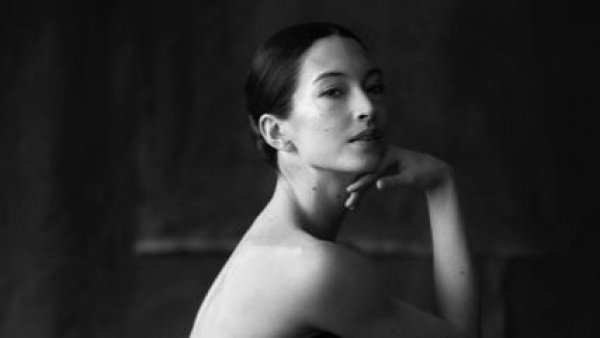 Hannah O’Neill, prim-balerină Étoile la Opera Ganier din Paris, va dansa pe scena Sălii Palatului în „Balanchine’s Legacy”