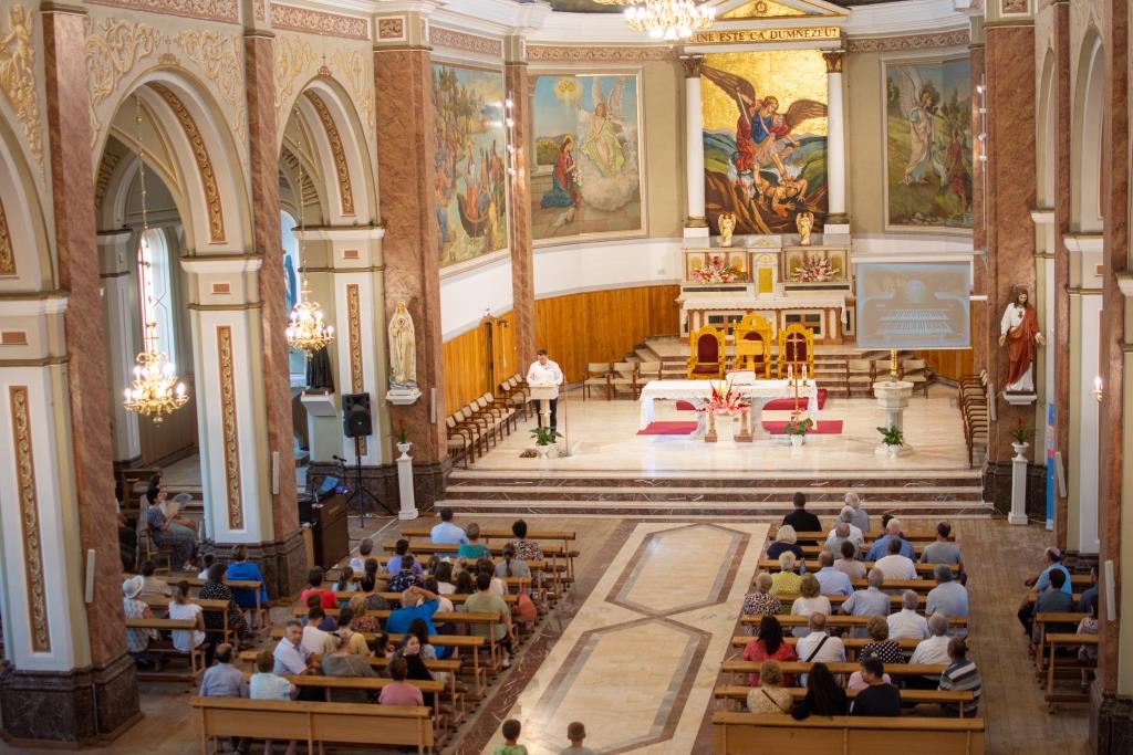 Biserica din Săbăoani