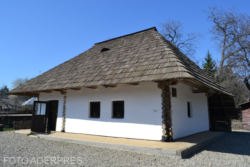 HUMULEȘTI - CASA MEMORIALĂ 'ION CREANGĂ'