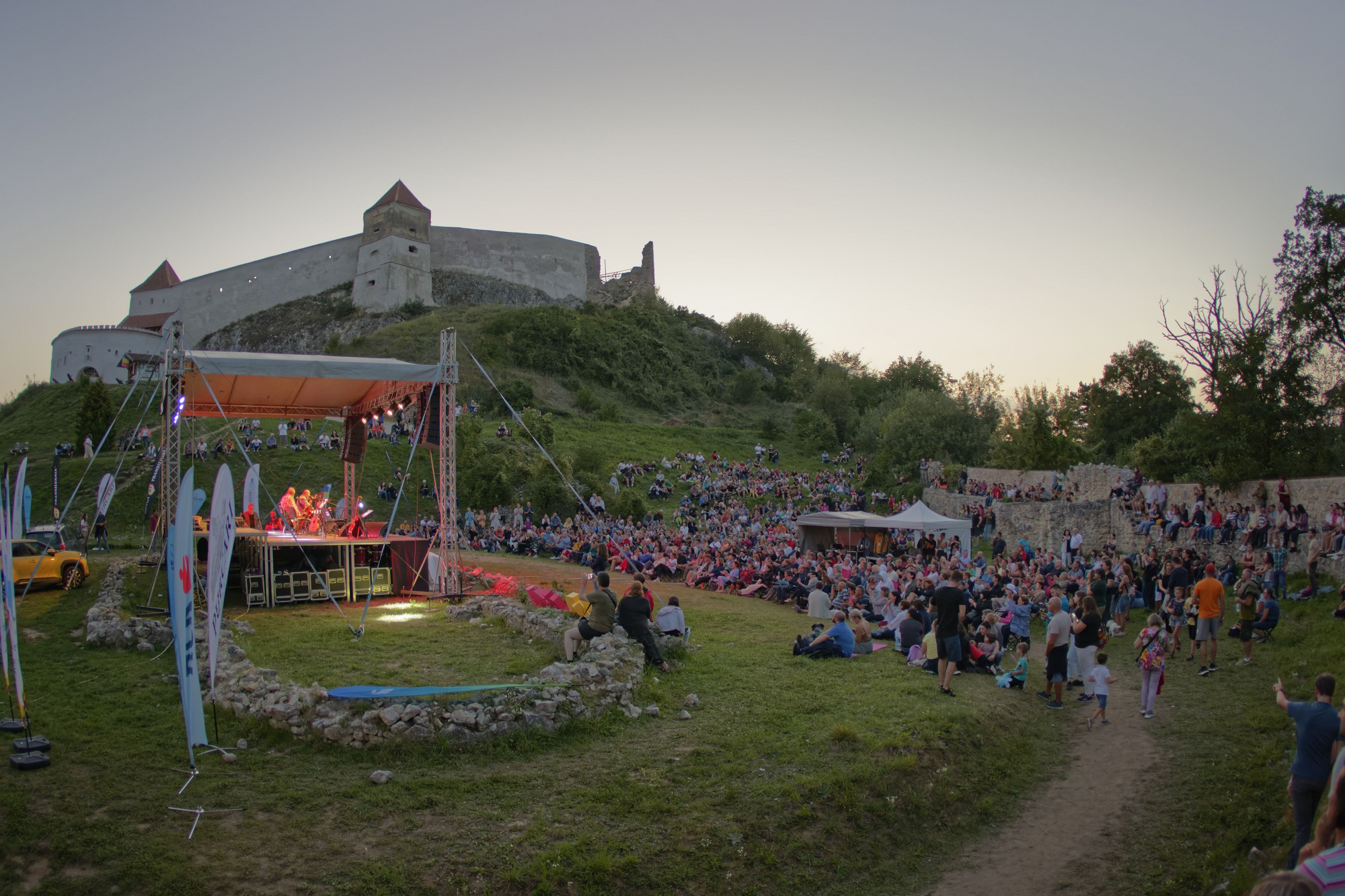 Concert în Grădina Cetății Râșnov