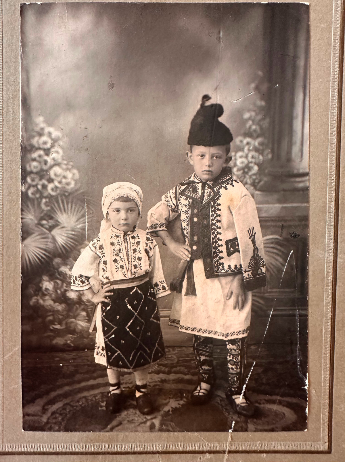 Deva, tata și sora lui înainte de 1918