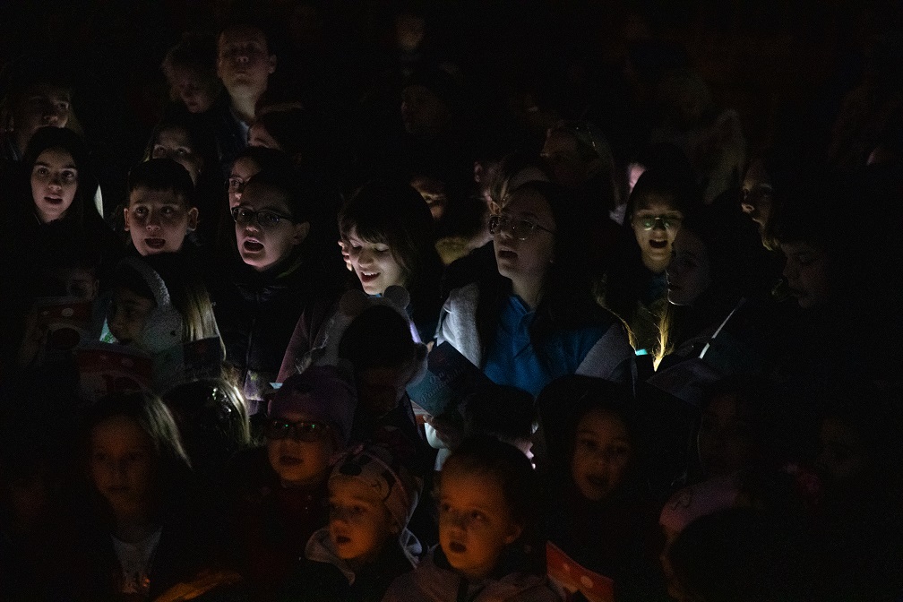 Ora Pământului cu Cantus Mundi