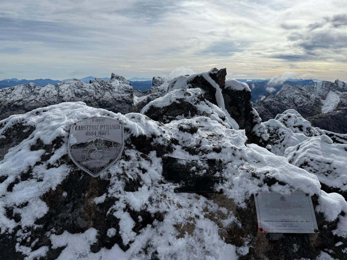 Carstensz Pyramid